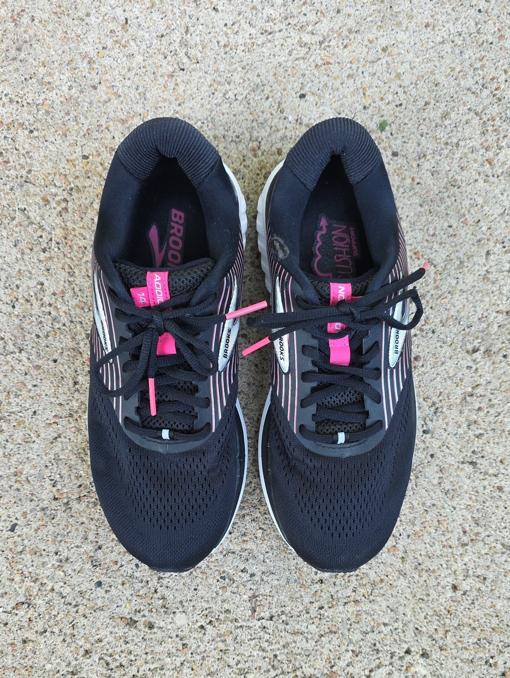 Brooks Addiction 14 Black Hot Pink Running Walking Shoes Sneakers Size 9.5 - Picture 2 of 14